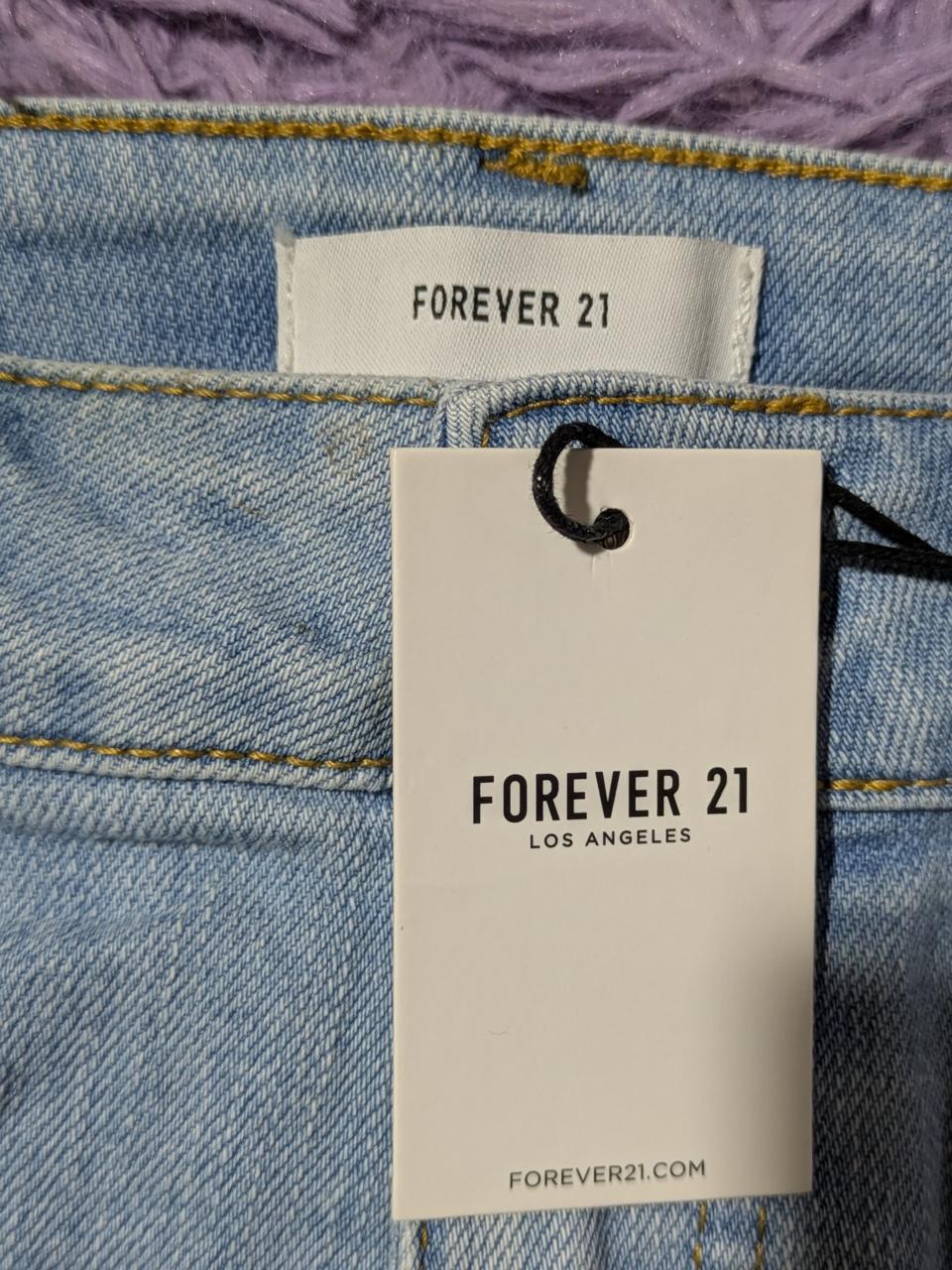 FOREVER 21 SHORT FOR WOMEN