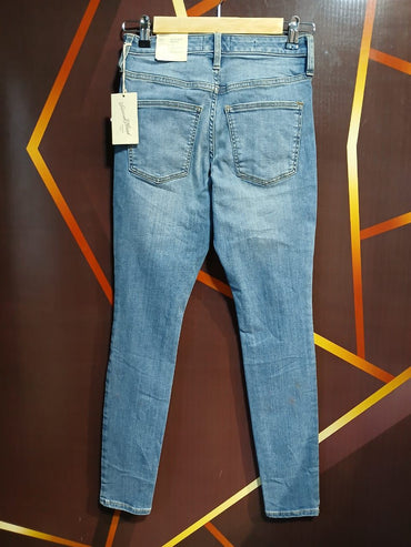 UNIVERSAL THREAD ORIGNAL BRANDED JEANS