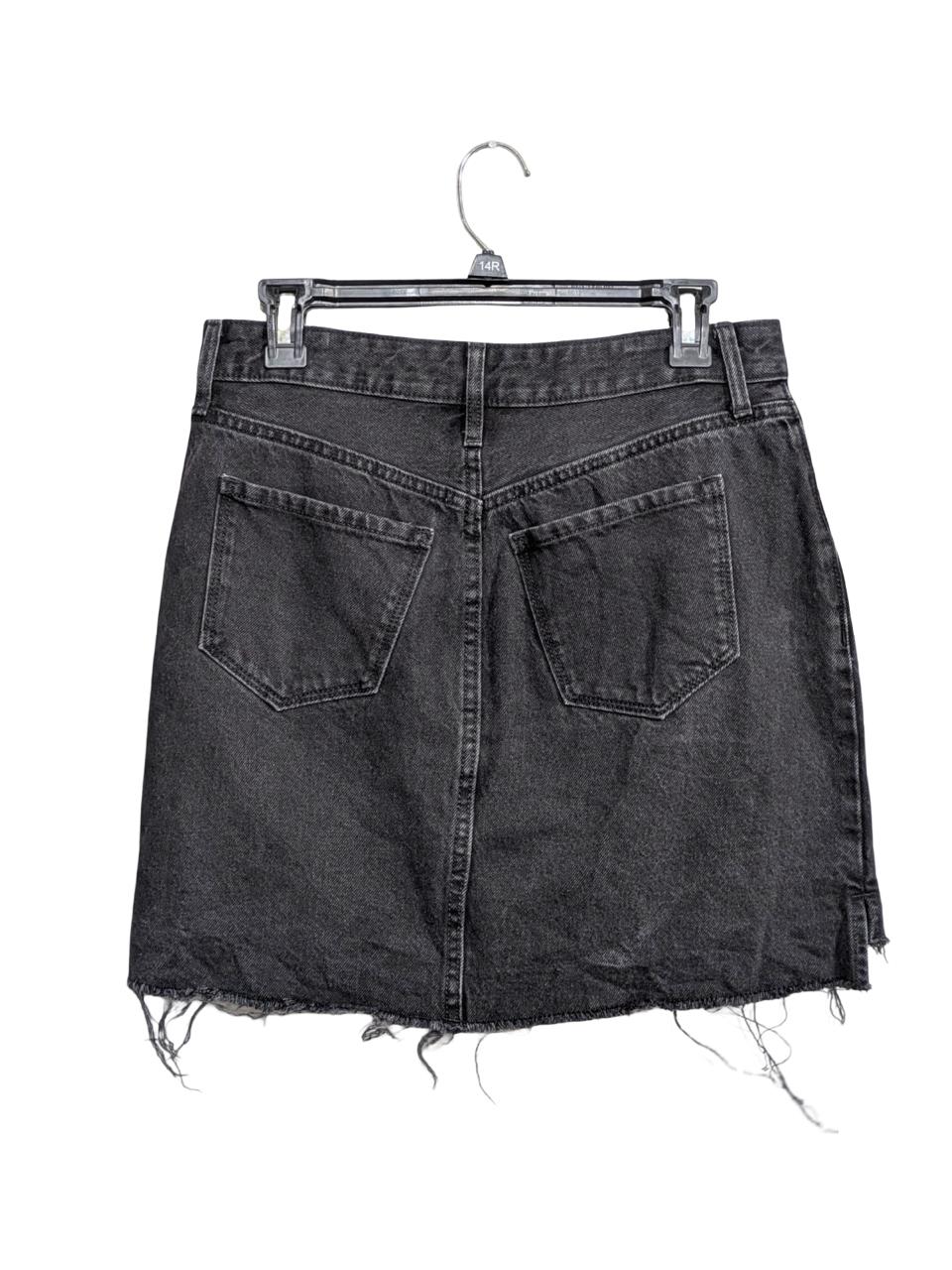 OLD NAVY SKIRT FOR MEN