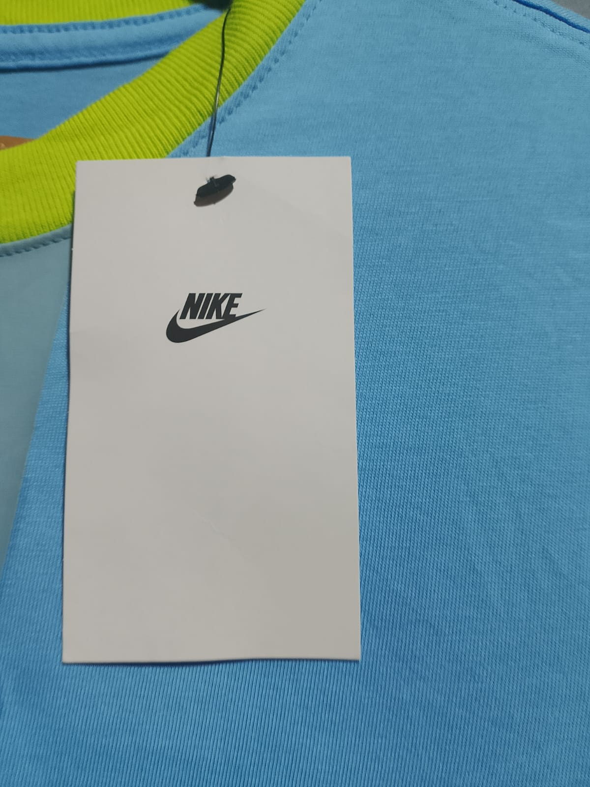 NIKE ORIGNAL BRANDED KIDS T-SHIRT