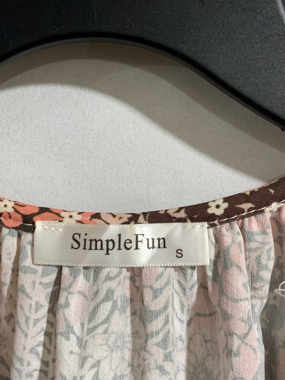 SIMPLE FUN TOP FOR WOMEN