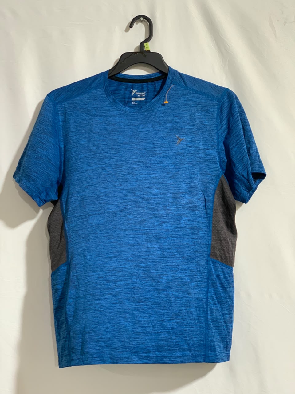 OLD NAVY ACTIVE T-SHIRT FOR MEN