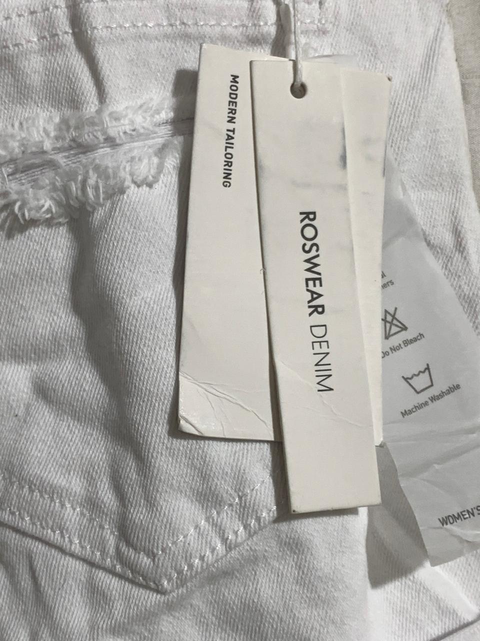 ROSWEAR DENIM SHORT FOR WOMEN