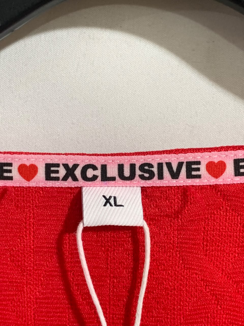 EXCLUSIVE SWEATER FOR WOMEN