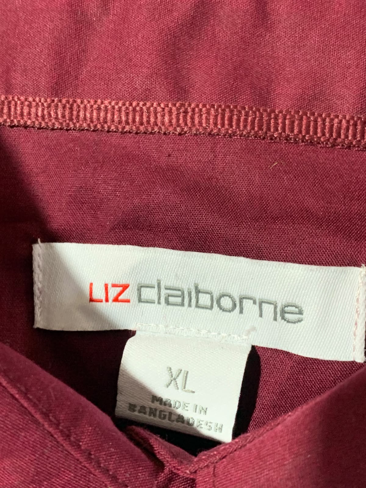 LIZ CLAIBORNE BUTTON DOWN SHIRT FOR MEN