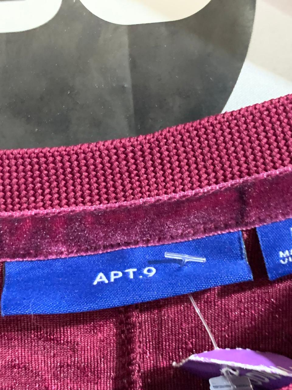 APT.9 SLEEVELESS TOP FOR WOMEN