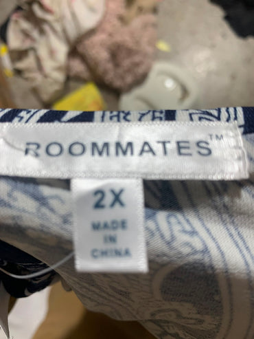 ROOMMATES TOP FOR WOMEN