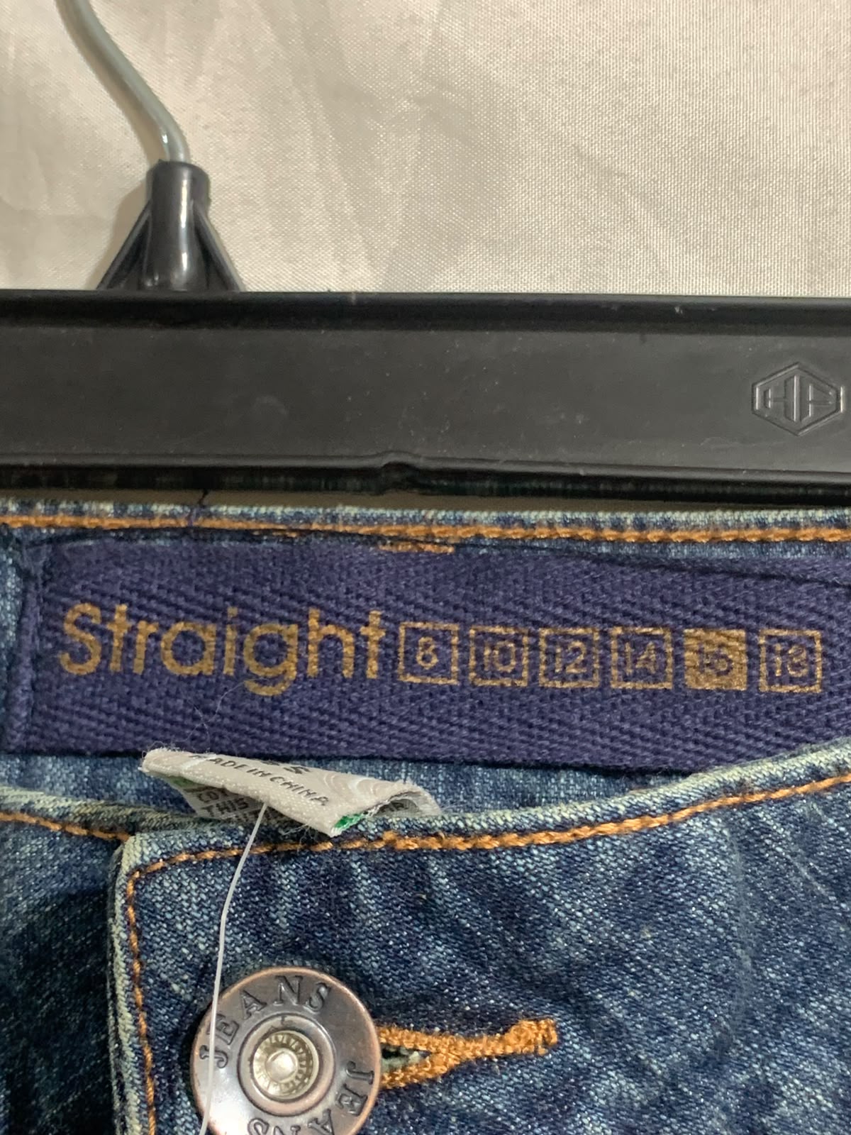 STRAIGHT JEANS FOR WOMEN