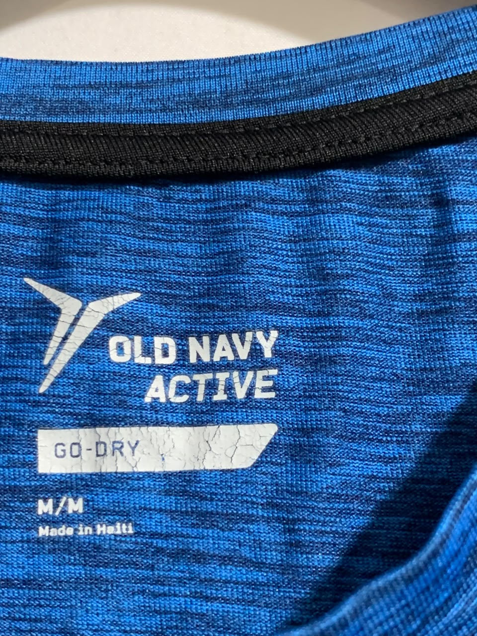 OLD NAVY ACTIVE T-SHIRT FOR MEN