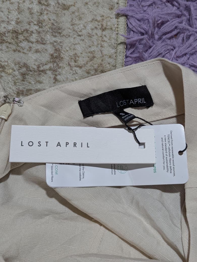 LOST APRIL TOP FOR WOMEN