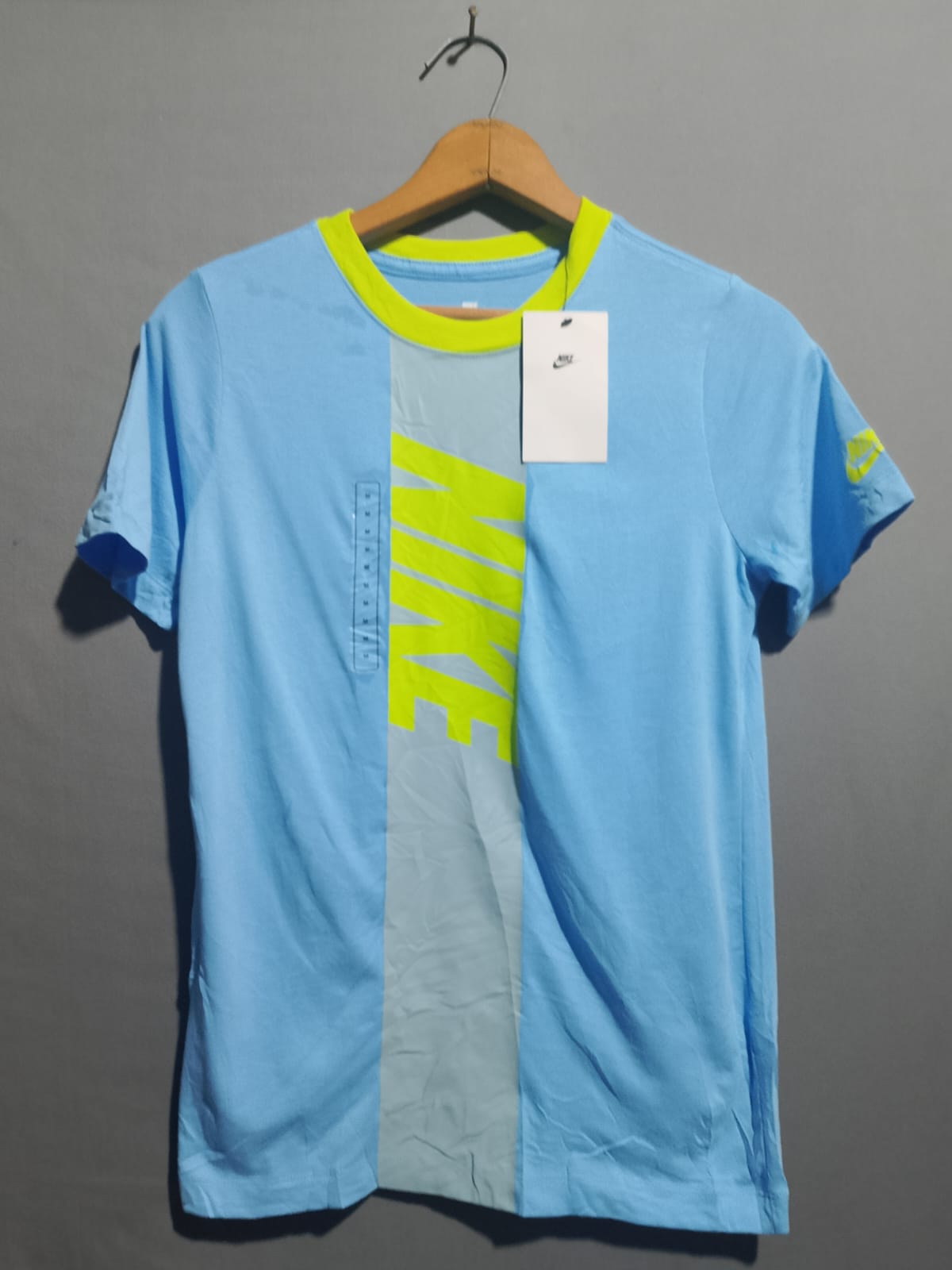 NIKE ORIGNAL BRANDED KIDS T-SHIRT