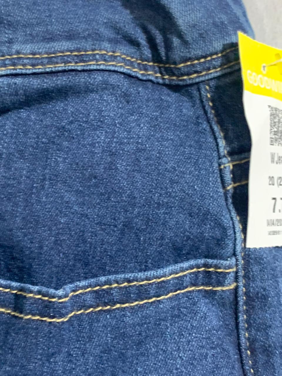CAPRI JEANS PANT FOR WOMEN