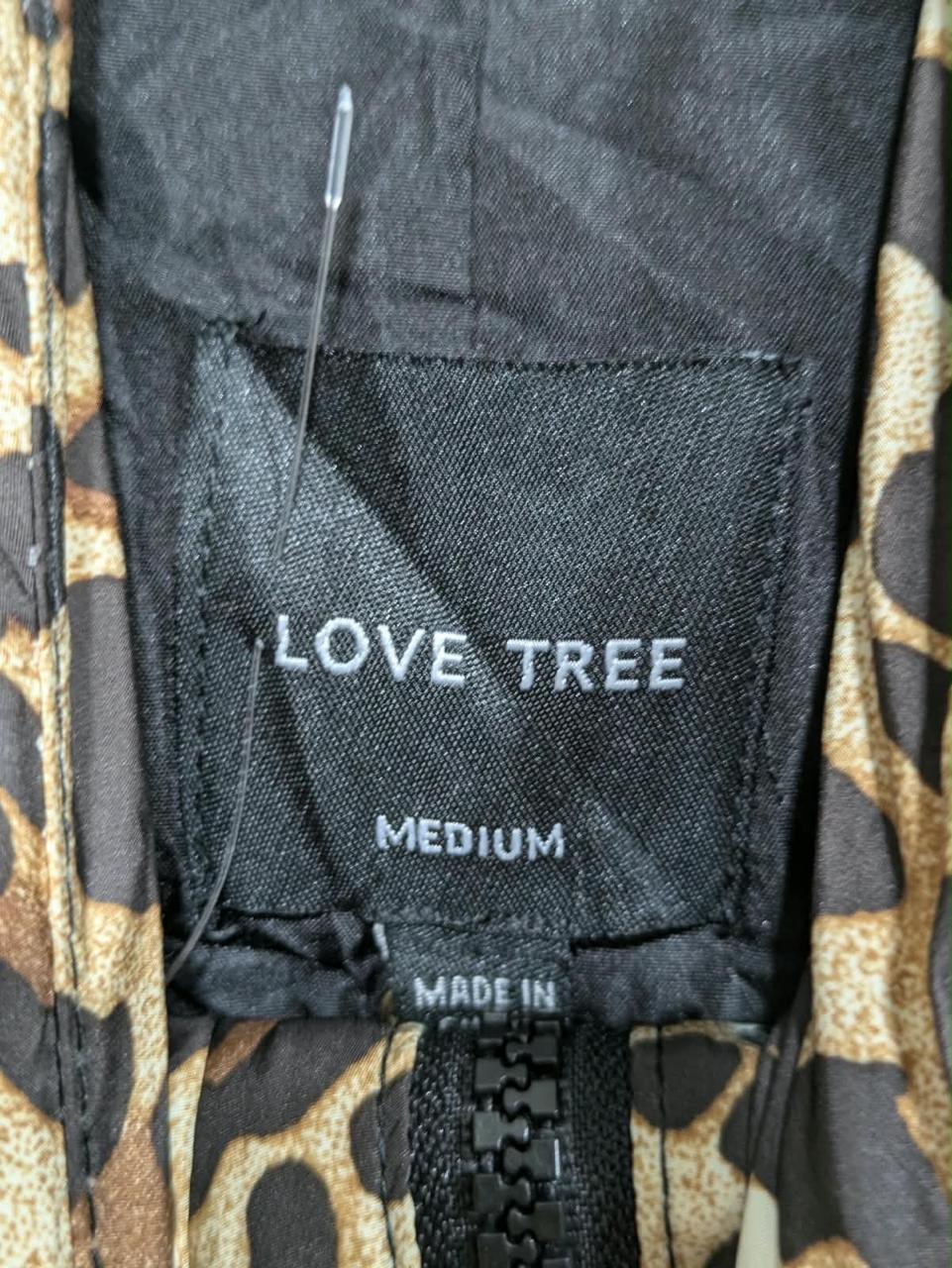 LOVE TREE SLEEVELESS PUFFER JACKET FOR WOMEN