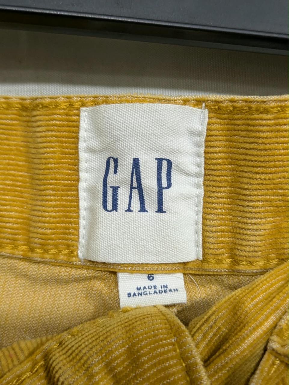 GAP SHORT FOR WOMEN