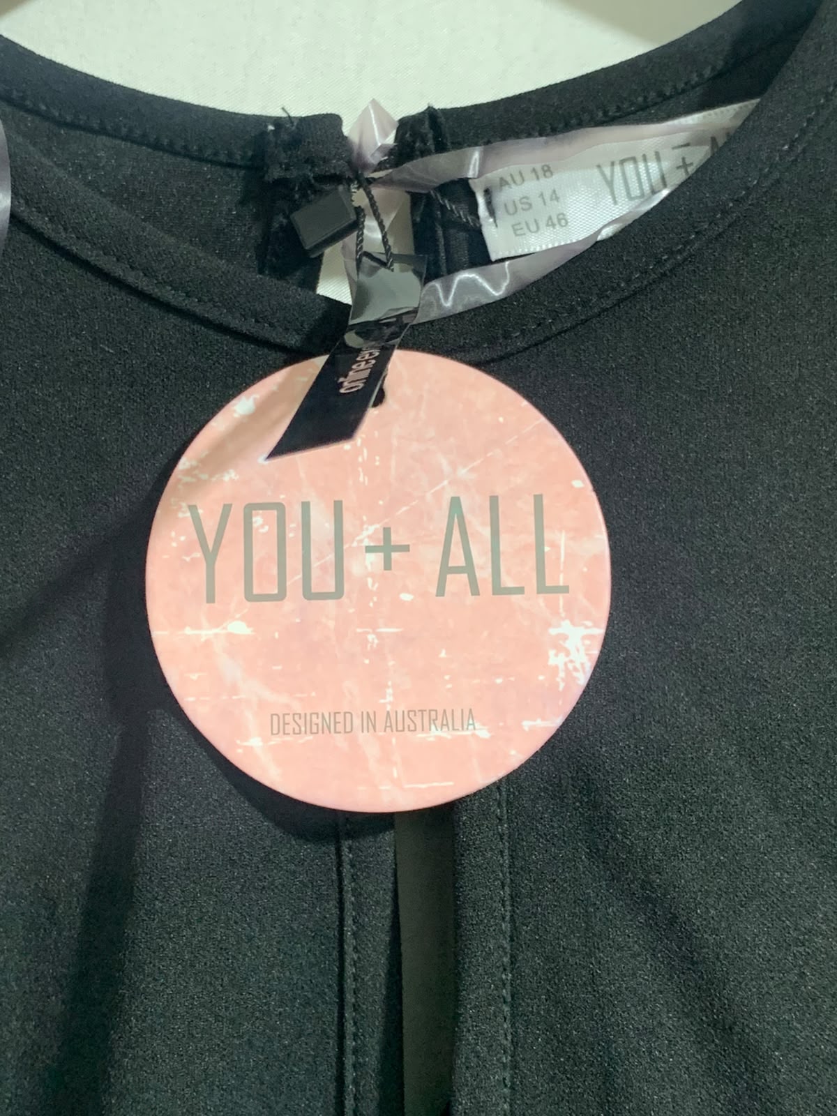 YOU AND ALL KEYHOLE TOP FOR WOMEN