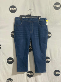CAPRI JEANS PANT FOR WOMEN