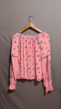 IMPORTED LADIES BLOUSE BY DIVIDED