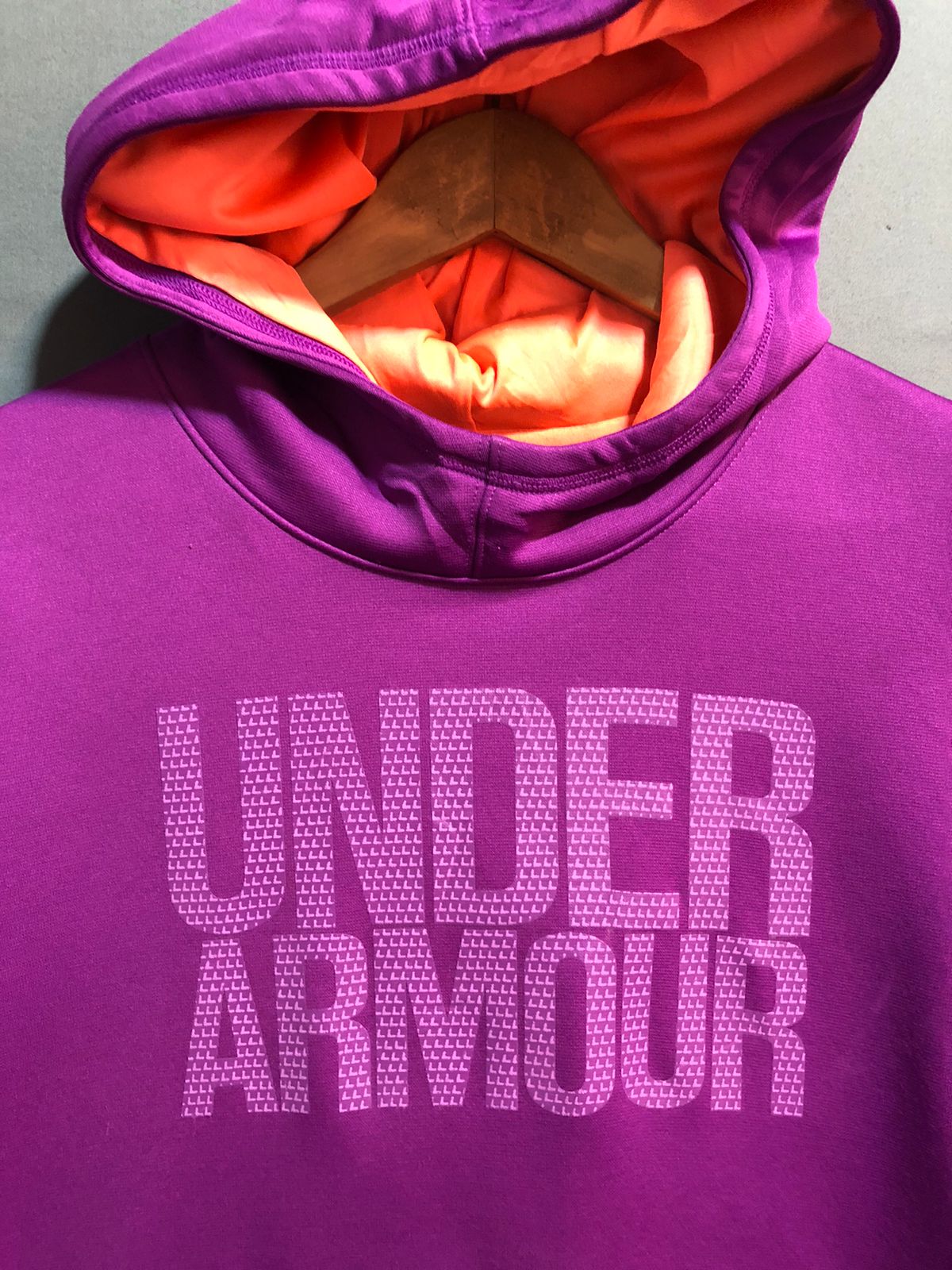 IMPORTED KIDS HOODIE BY UNDER ARMOUR