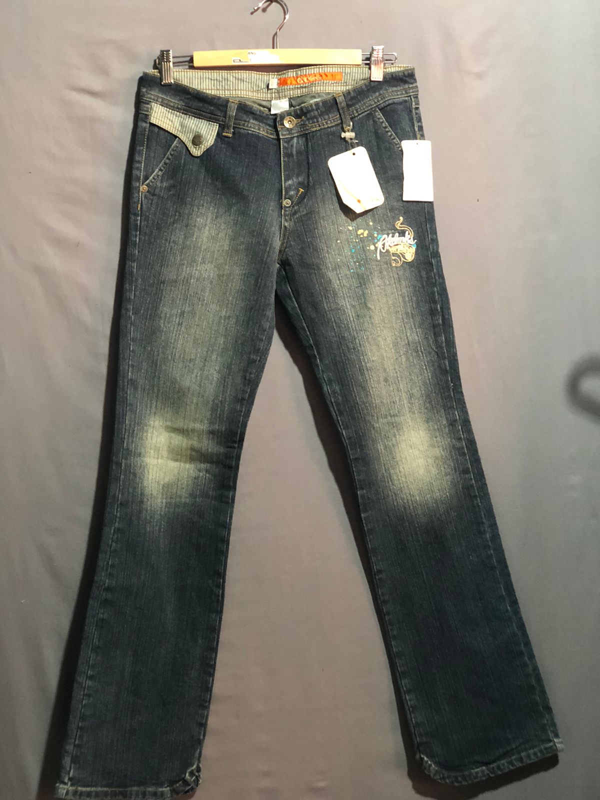 AKDMKS ORIGNAL BRANDED LADIES JEANS