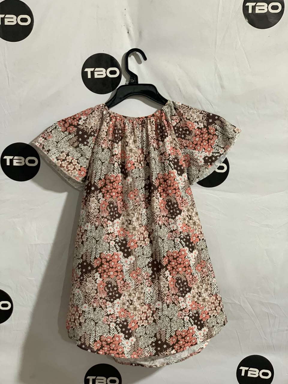 SIMPLE FUN TOP FOR WOMEN