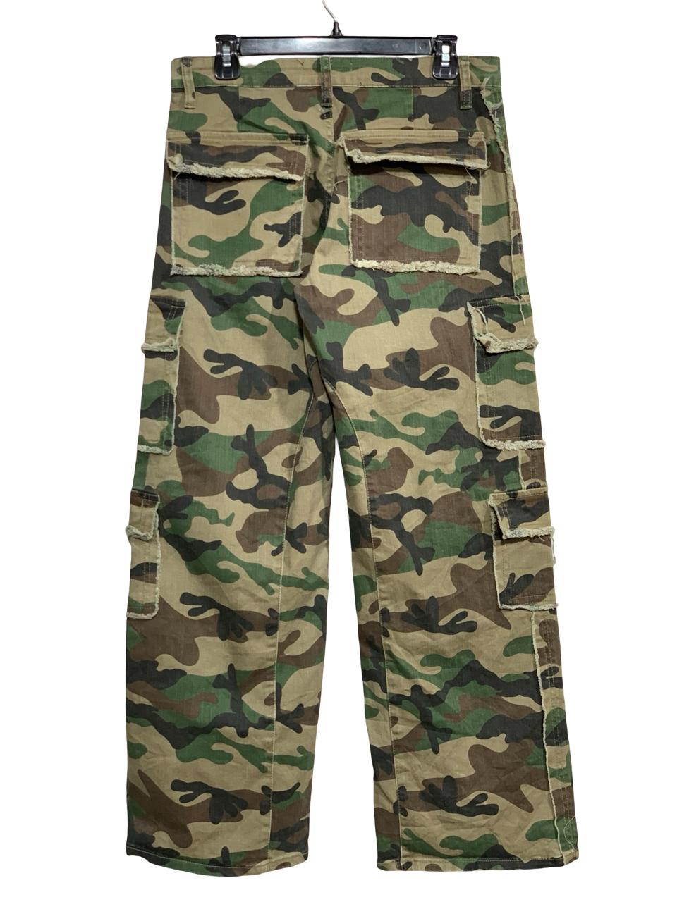 FASHION NOVA CARGO PANT FOR WOMEN
