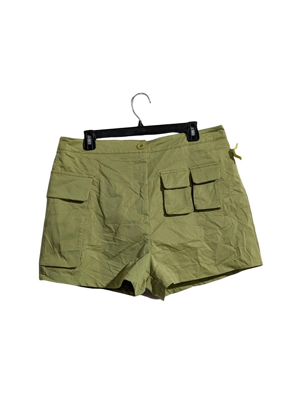 PRETTY LITTLE THING SHORT FOR WOMEN