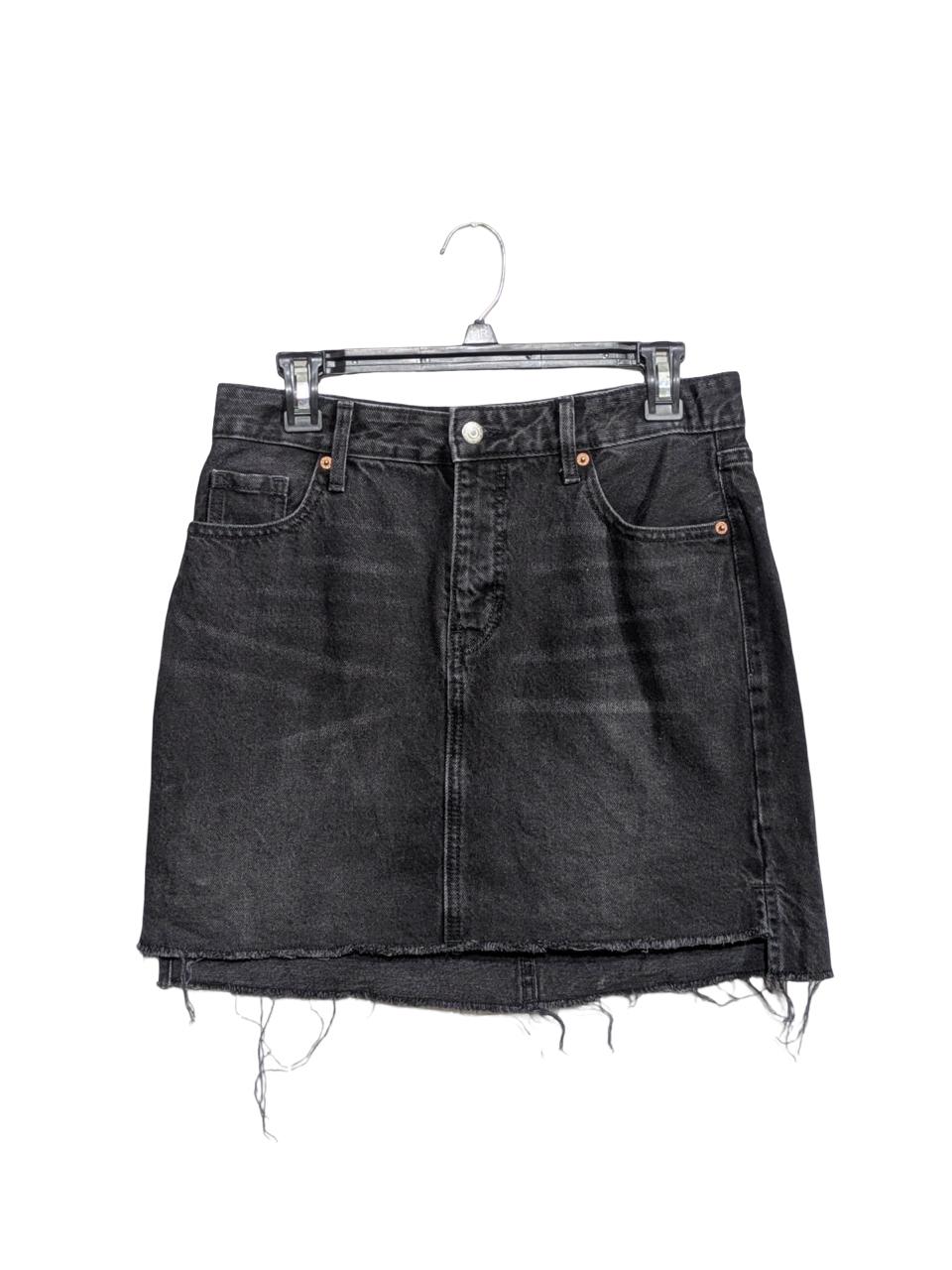 OLD NAVY SKIRT FOR MEN
