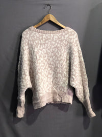 IMPORTED LADIES SWEATER BY JESSICA SIMPSON