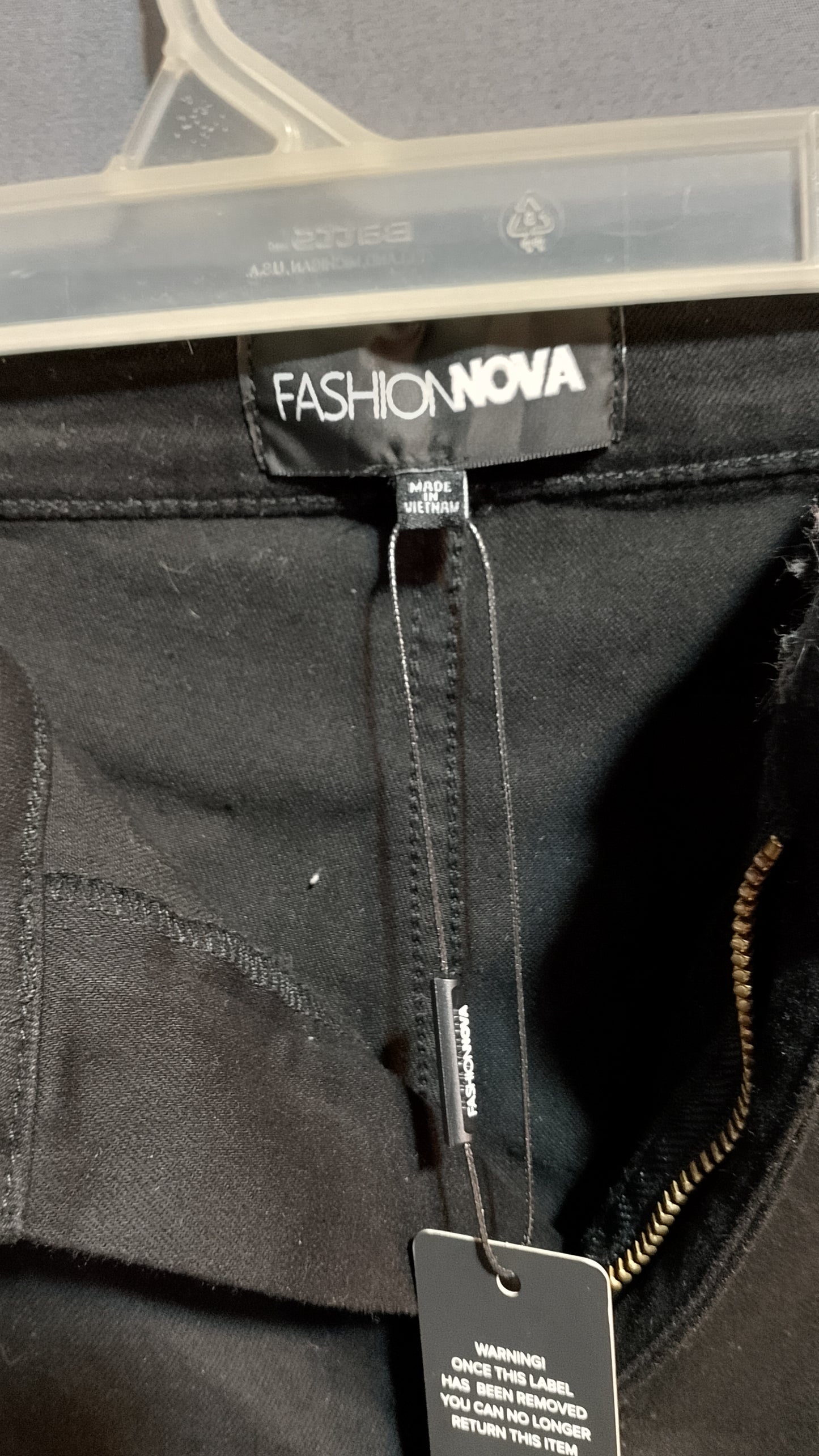 IMPORTANT LADIES JEANS BY FASHIONOVA